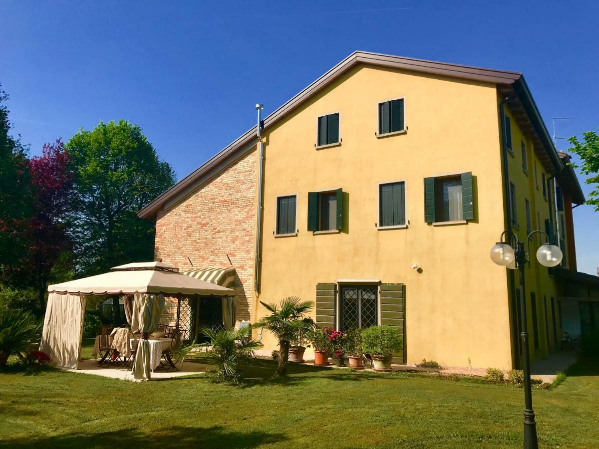 サン・ミケーレ・アル・タリアメント Al Vecchio Fienile Bed & Breakfast エクステリア 写真